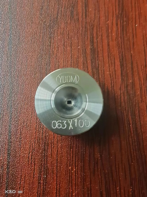 ��ʯ������˿ģ��