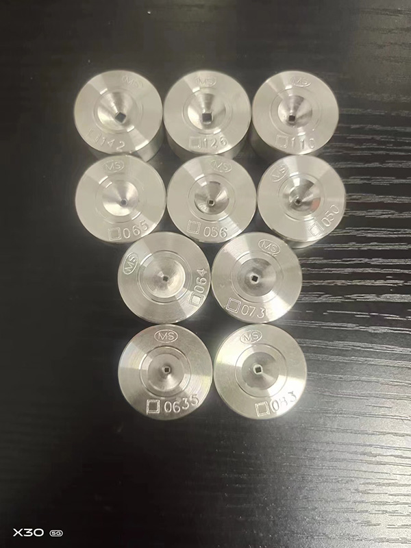 ��ʯ������˿ģ��